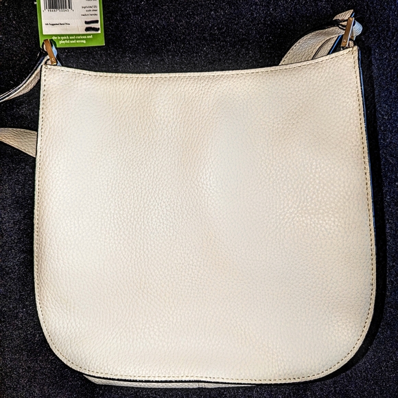 Elegant White Leather Shoulder Bag - Picture 1 of 4